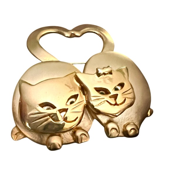 Ultra Craft Jewelry - Vintage Cats Brooch Pin Ultra Craft Gold Tone Green Eyes Heart Love Signed